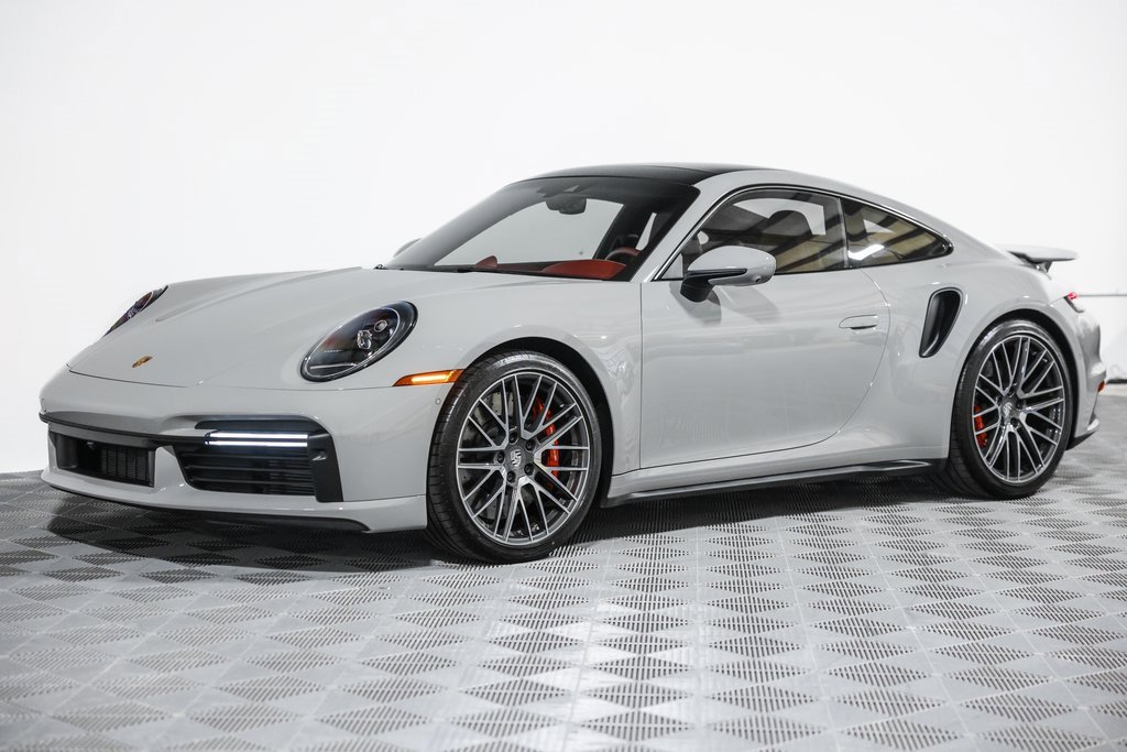 Used 2022 Porsche 911 Turbo image 17