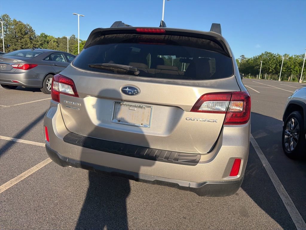 Used 2016 Subaru Outback 2.5i Limited AWD/4WD image 9