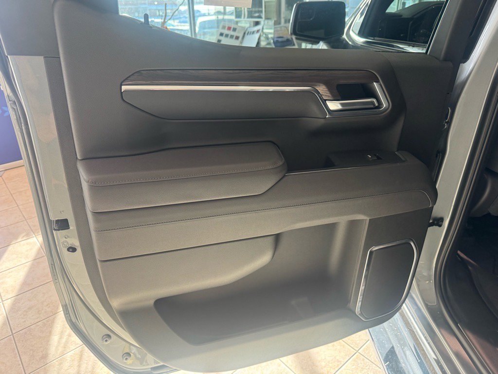 New 2026 GMC Sierra 1500 SLT w/ SLT Premium Package image 5