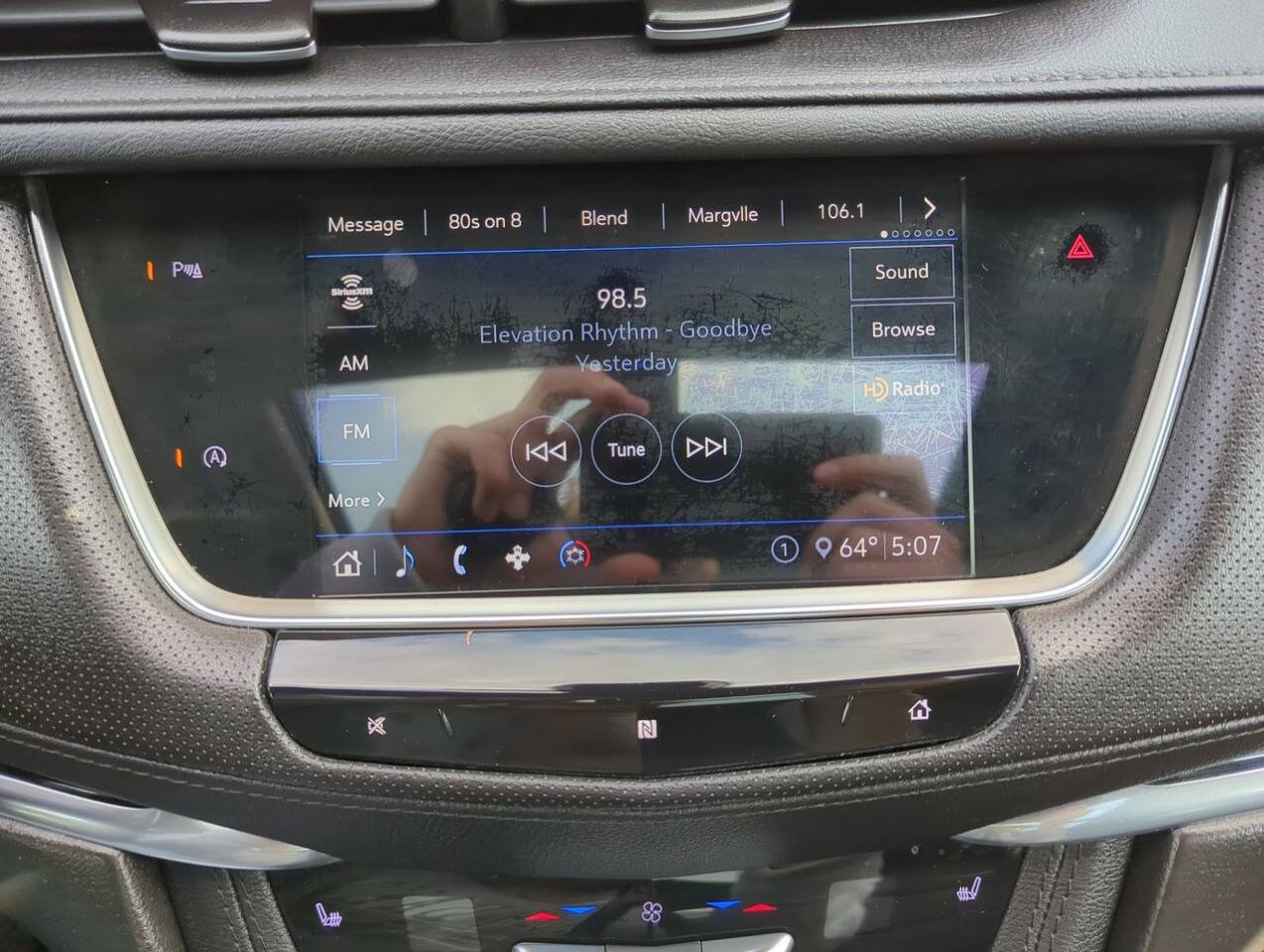 Used 2020 Cadillac XT5 Premium Luxury w/ LPO, Floor Liner Package image 16