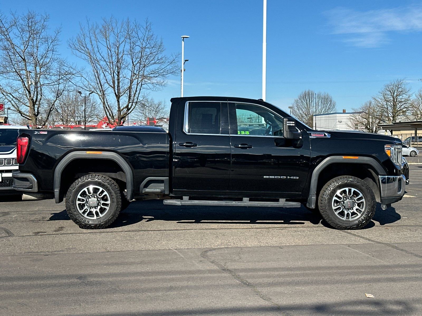 Used 2022 GMC Sierra 2500 SLE image 3