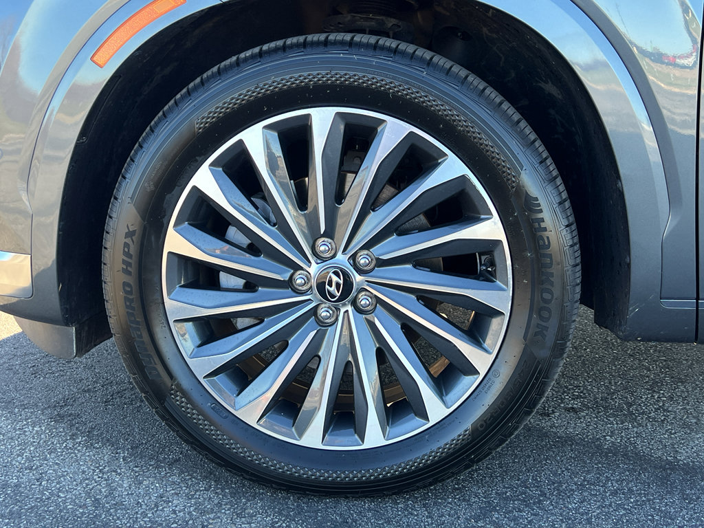 Used 2024 Hyundai Palisade Calligraphy image 10