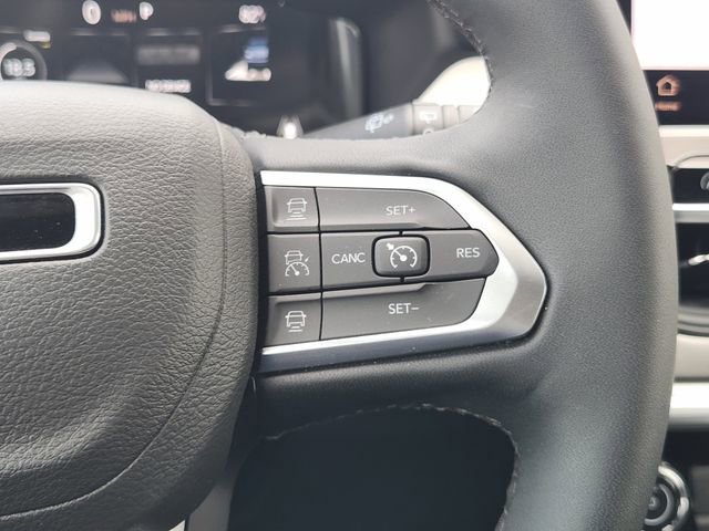 Used 2025 Jeep Compass Limited w/ Elite Group image 23