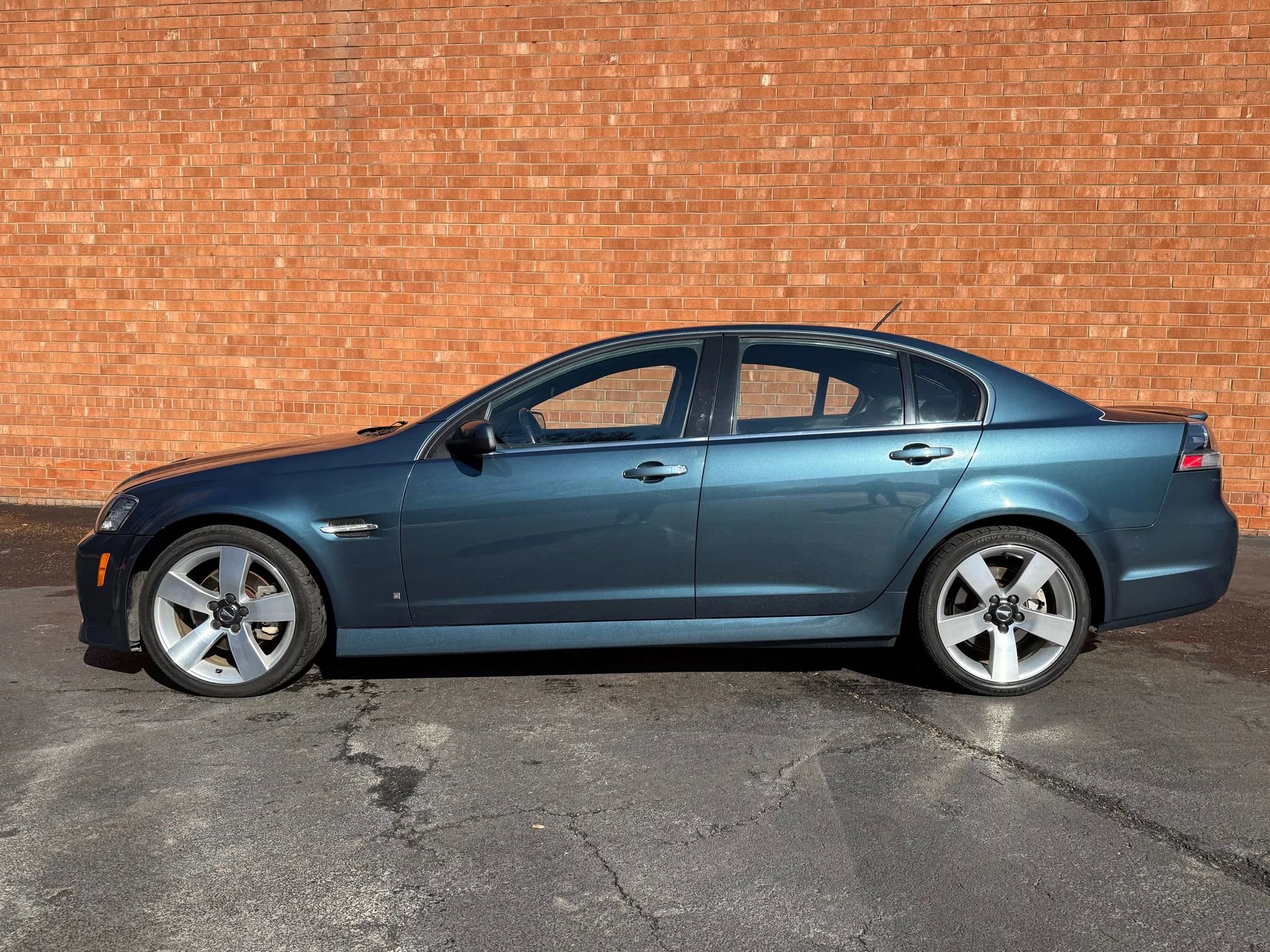 Used 2009 Pontiac G8 GT w/ Premium Package image 5