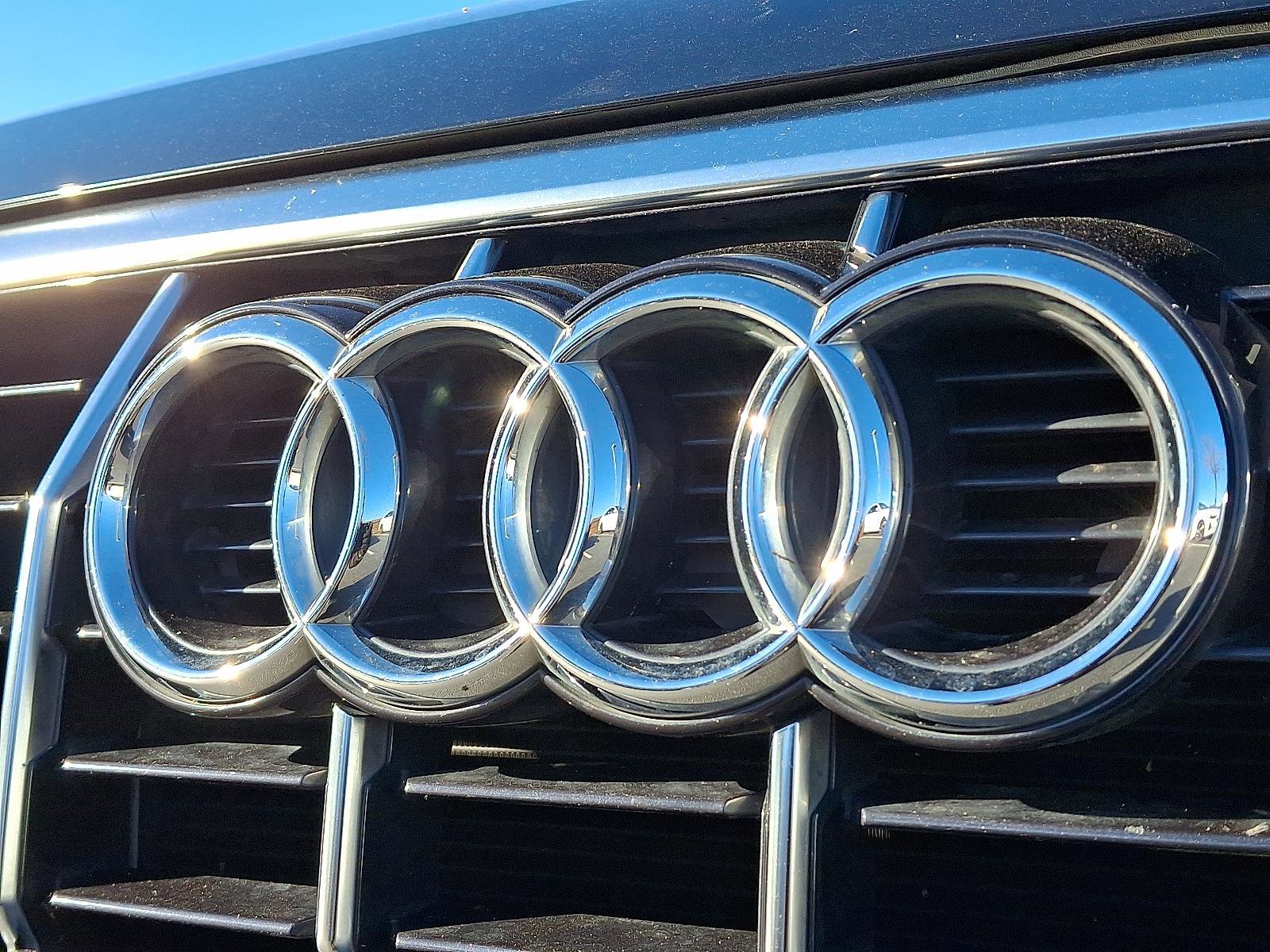 Used 2019 Audi Q3 2.0T Premium Plus w/ Premium Plus Package image 31