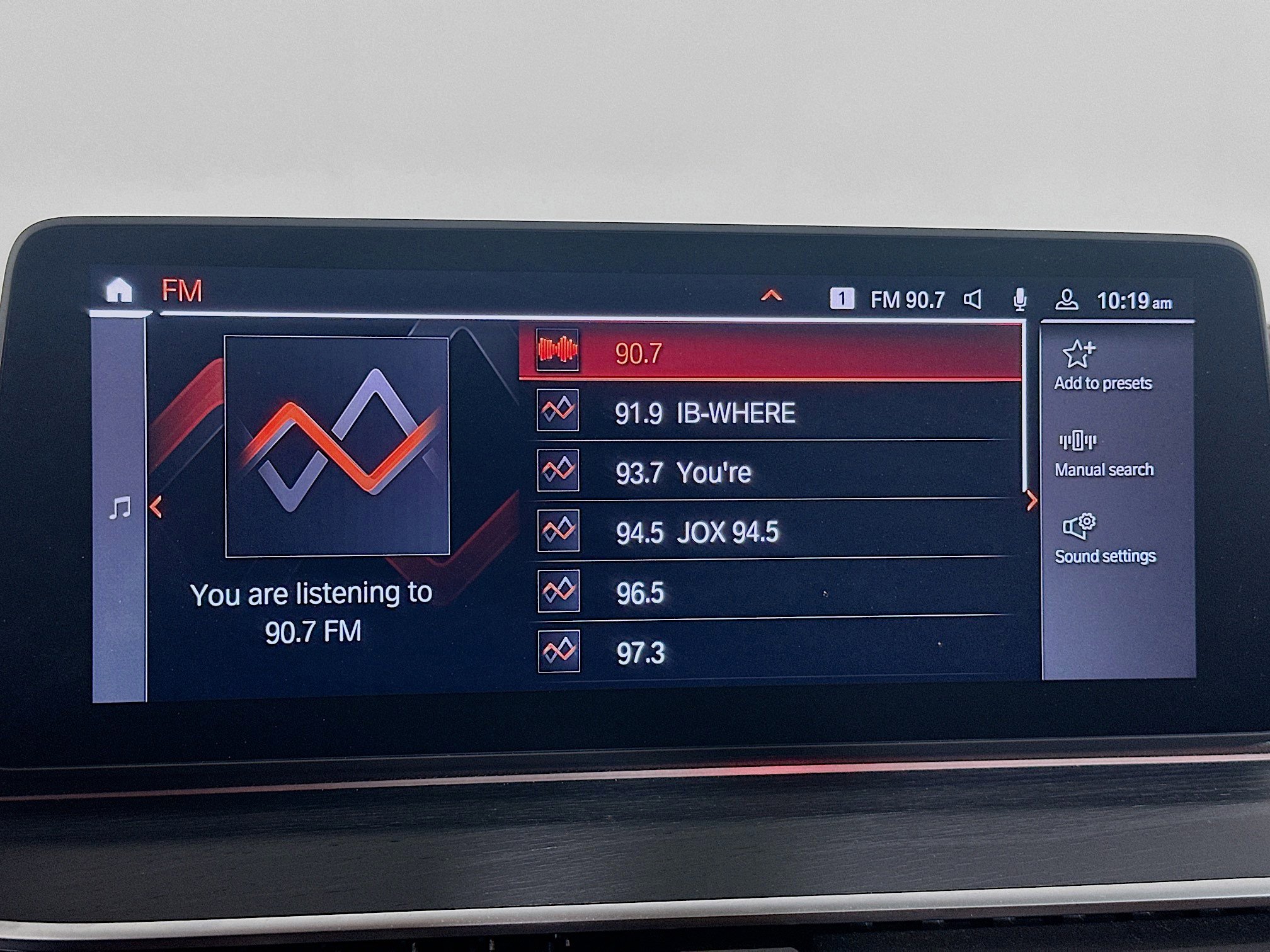 Used 2023 BMW 530i w/ Premium Package RWD image 21