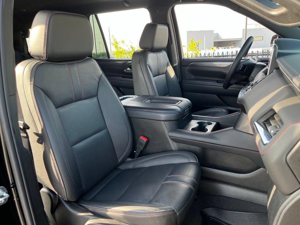 Used 2024 Chevrolet Tahoe RST w/ Luxury Package RWD image 30