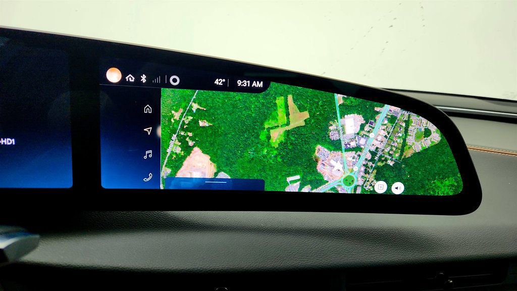 Used 2024 Lucid Air Touring image 20