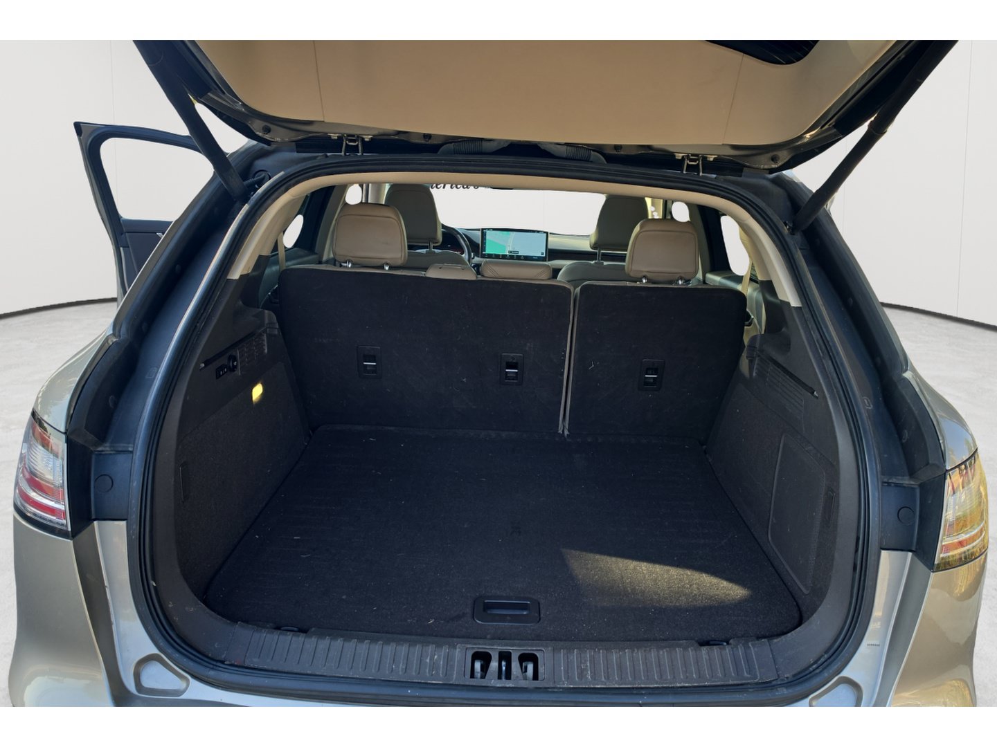 Used 2023 Lincoln Nautilus Reserve FWD image 24