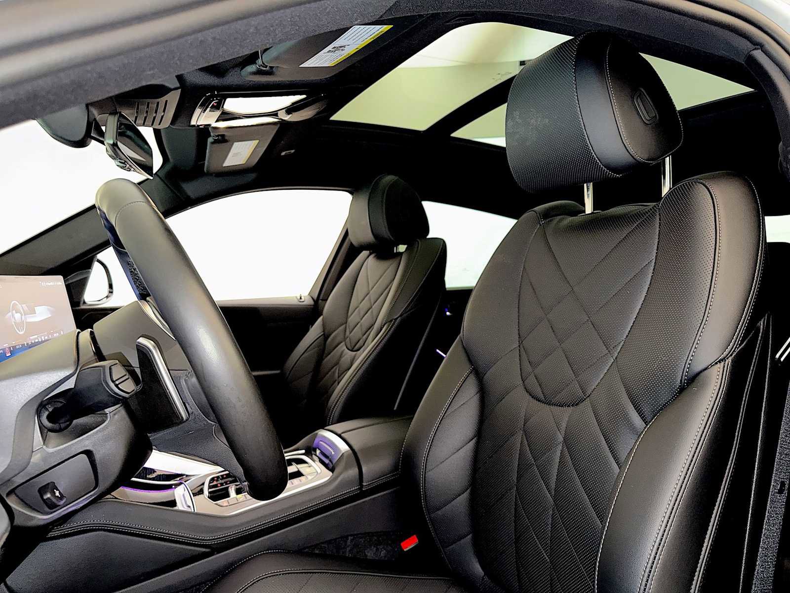 Used 2025 BMW X6 xDrive40i w/ Premium Package image 20