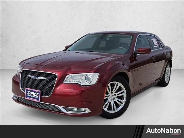 Used 2018 Chrysler 300 Touring L RWD image 1