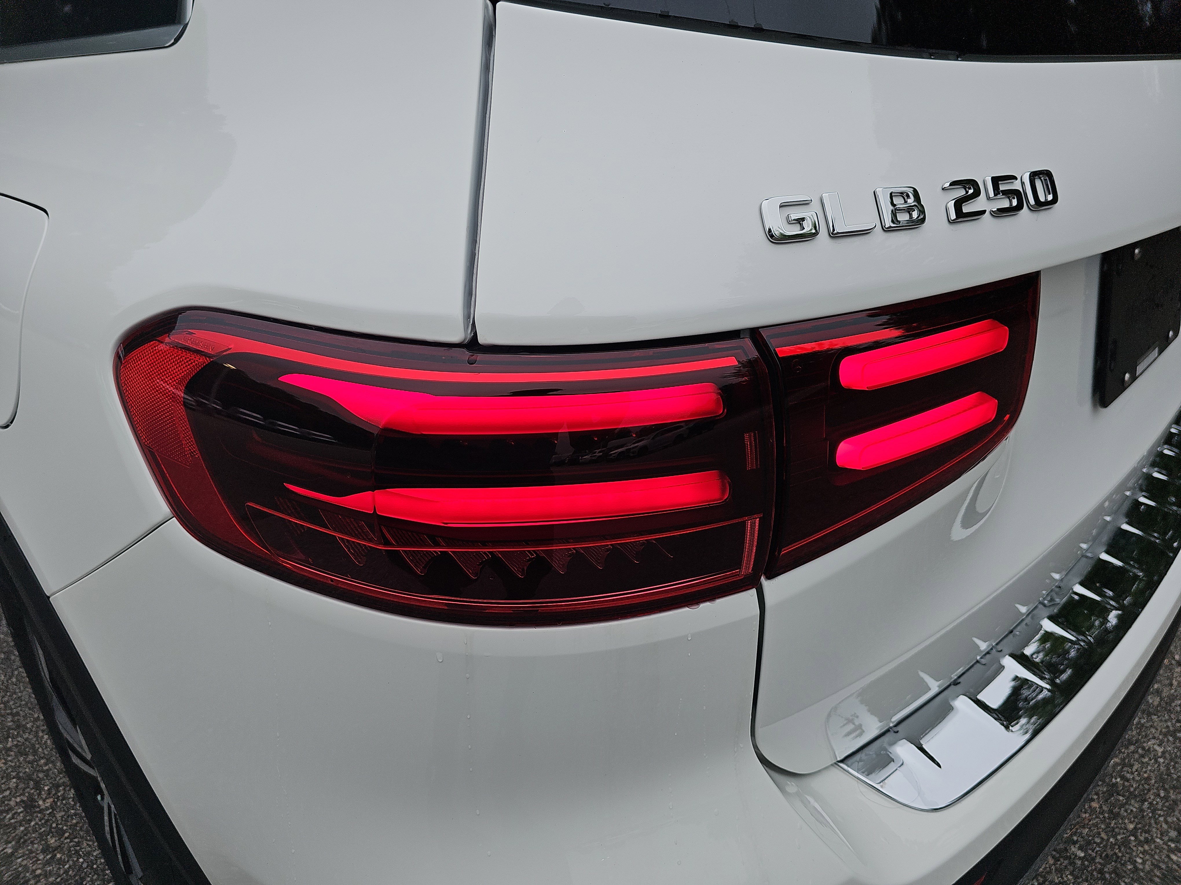 New 2026 Mercedes-Benz GLB 250 image 35