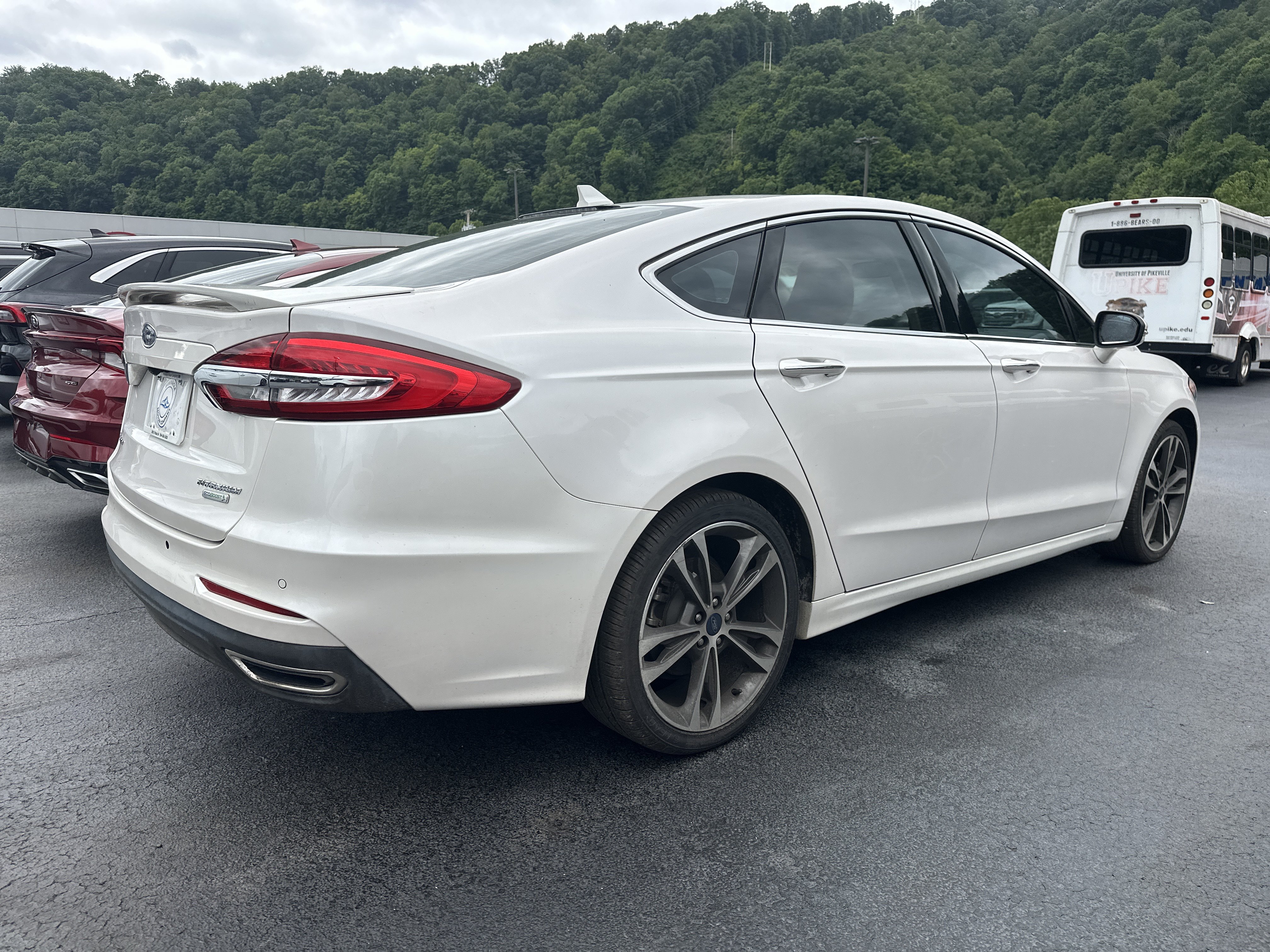 Used 2019 Ford Fusion Titanium FWD image 6