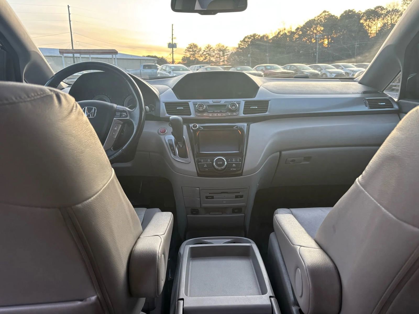 Used 2015 Honda Odyssey Touring image 16