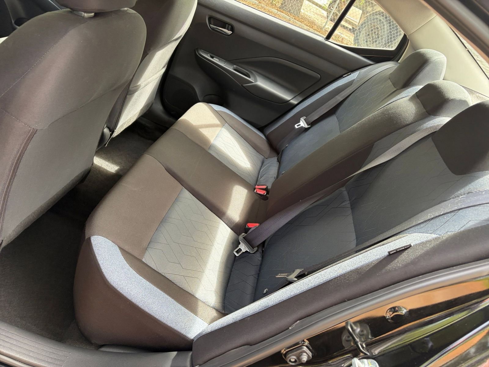 Used 2025 Nissan Versa SV FWD image 22