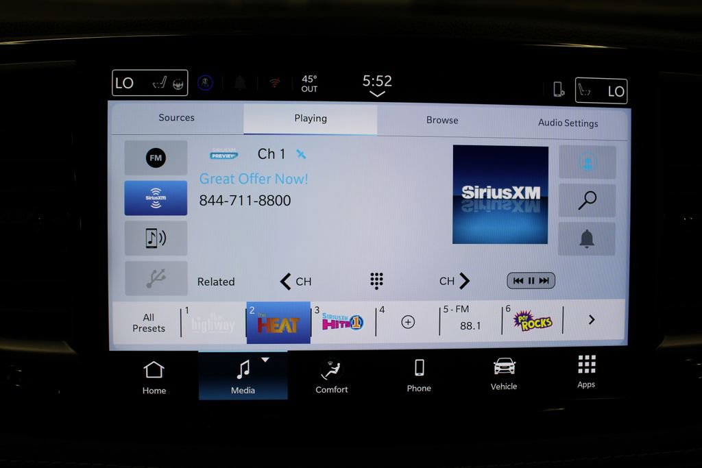 New 2026 Chrysler Pacifica Select image 14