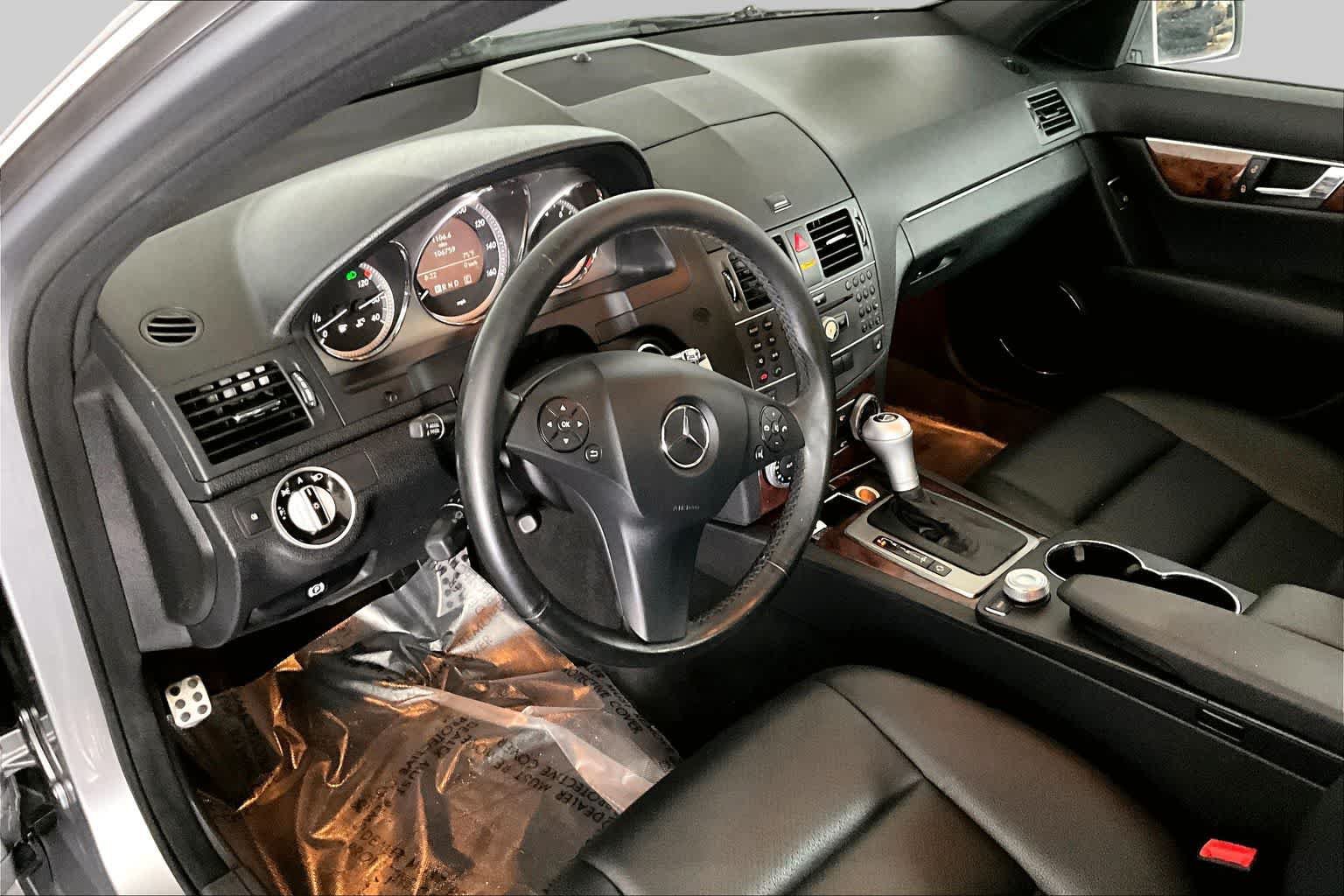 Used 2011 Mercedes-Benz C 300 4MATIC Sedan image 18