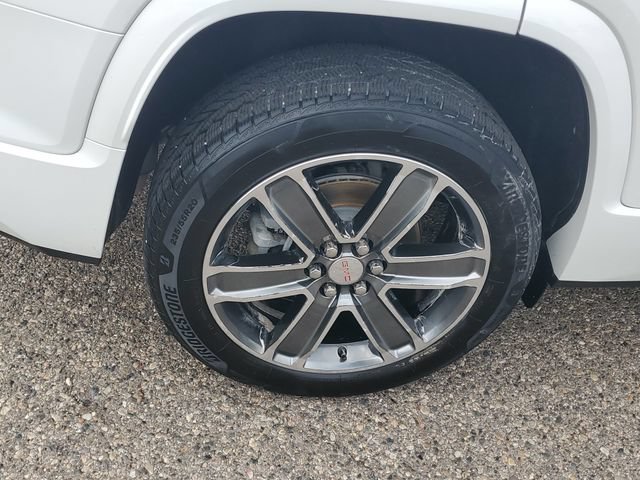 Certified 2019 GMC Acadia Denali w/ Technology Package AWD/4WD image 5
