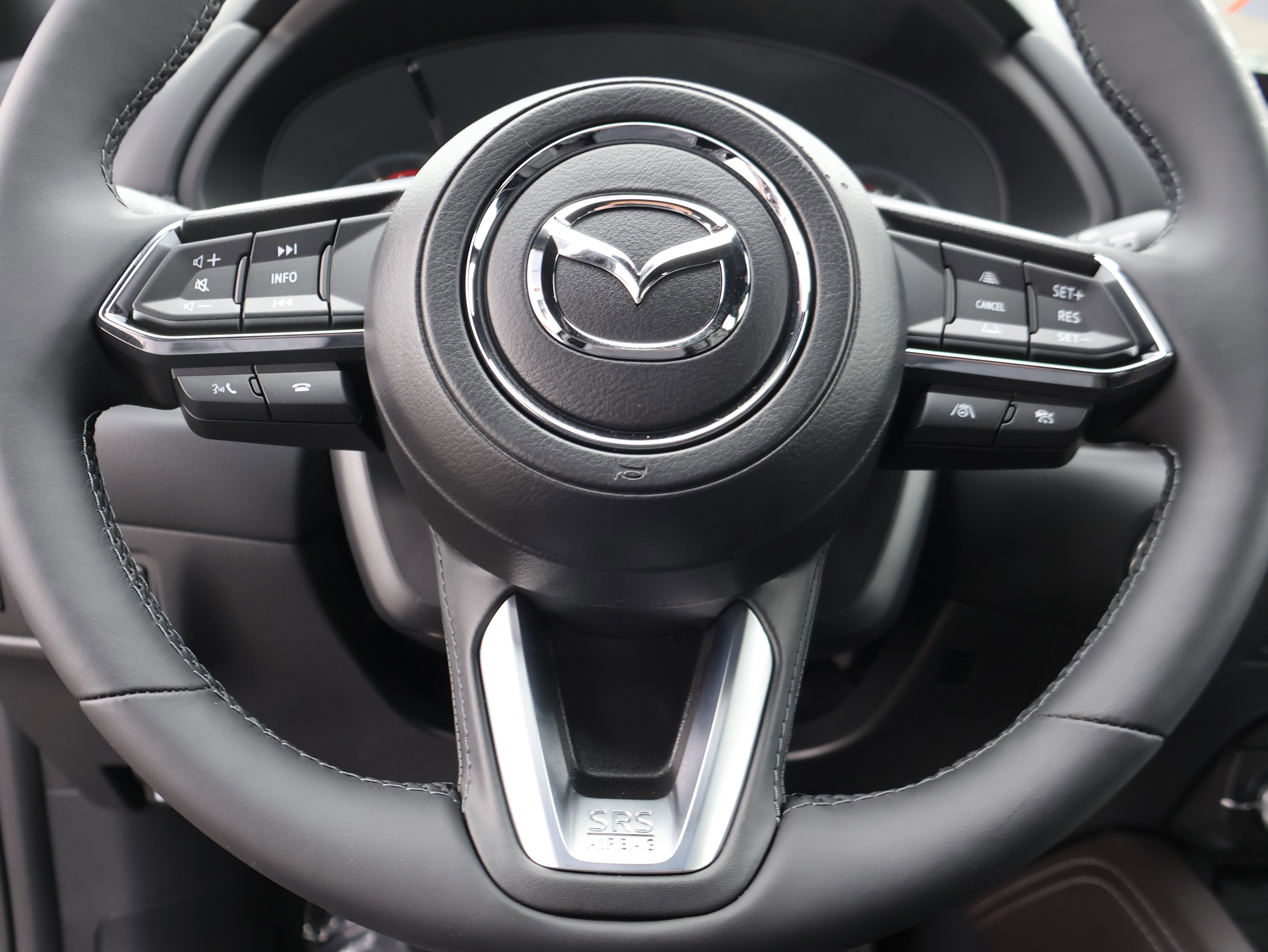 New 2025 MAZDA CX-5 Signature image 33