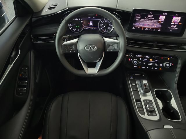 Certified 2025 INFINITI QX60 Pure FWD image 11