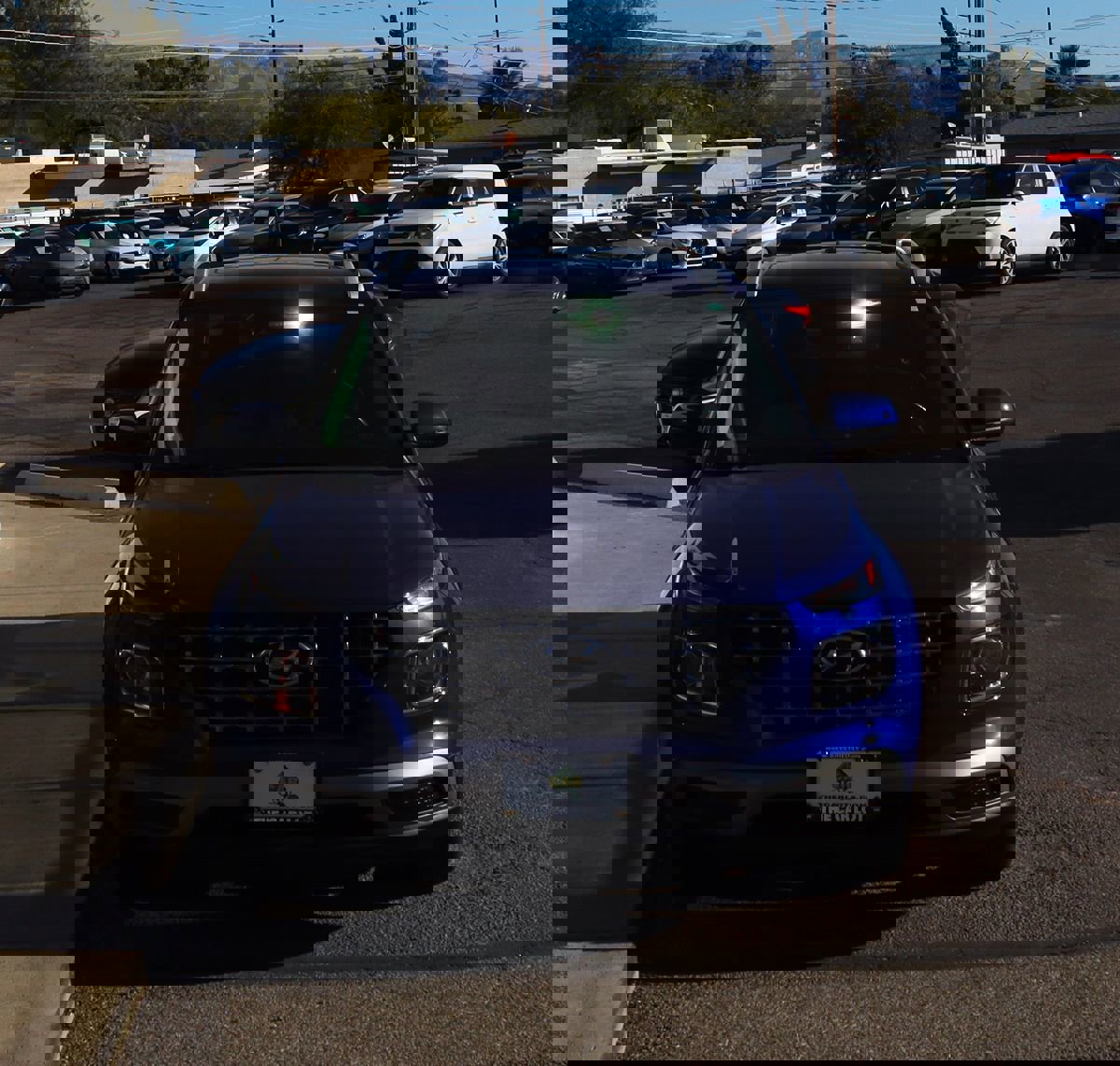 Used 2024 Hyundai Venue SEL image 15