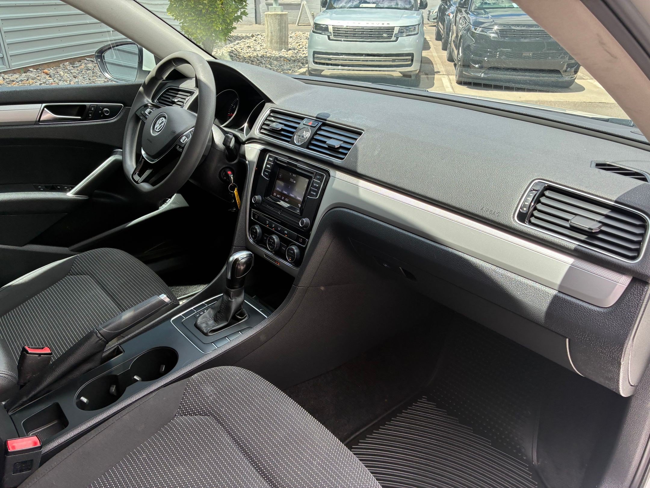 Used 2017 Volkswagen Passat 1.8T S FWD image 28