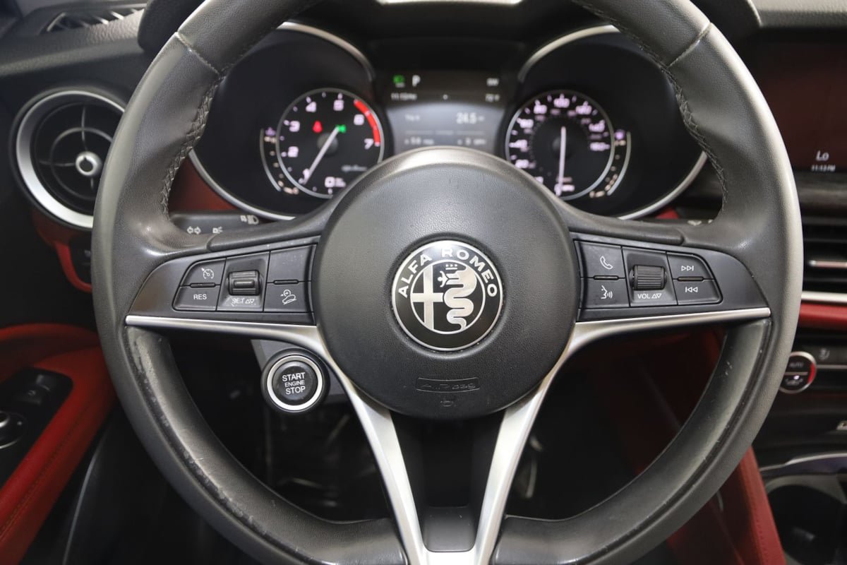Used 2019 Alfa Romeo Stelvio w/ Nero Edizione RWD image 34