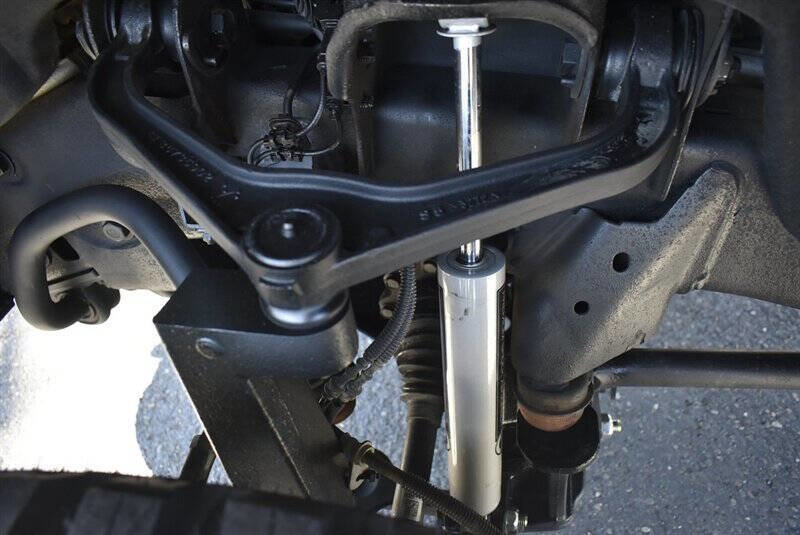 Used 2024 GMC Sierra 3500 Denali w/ Denali Reserve Package image 13