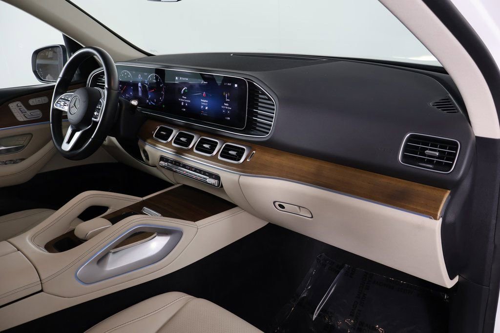 Certified 2022 Mercedes-Benz GLE 350 w/ 3rd Row Seat Package image 9