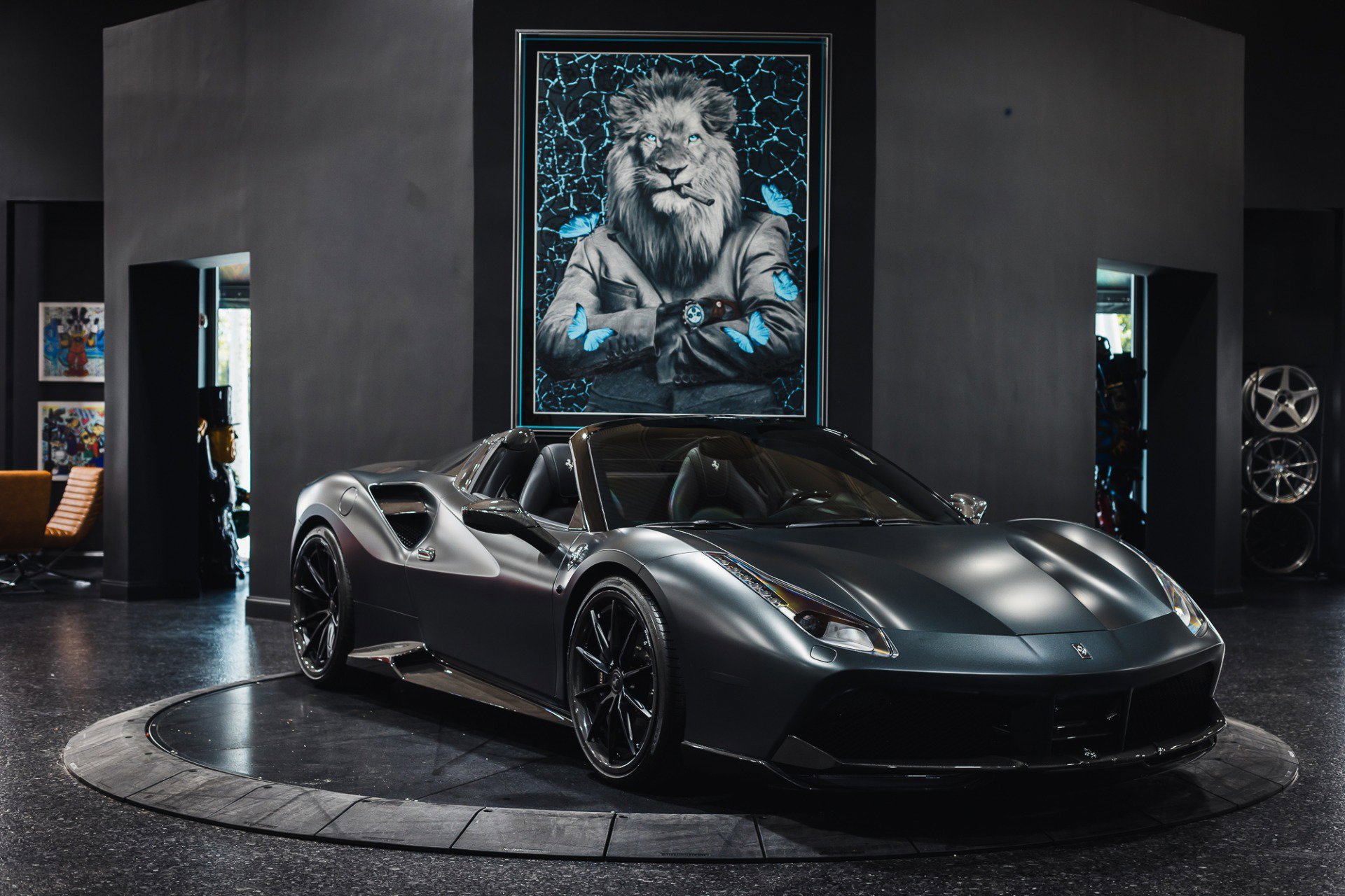 Used 2018 Ferrari 488 Spider RWD image 10