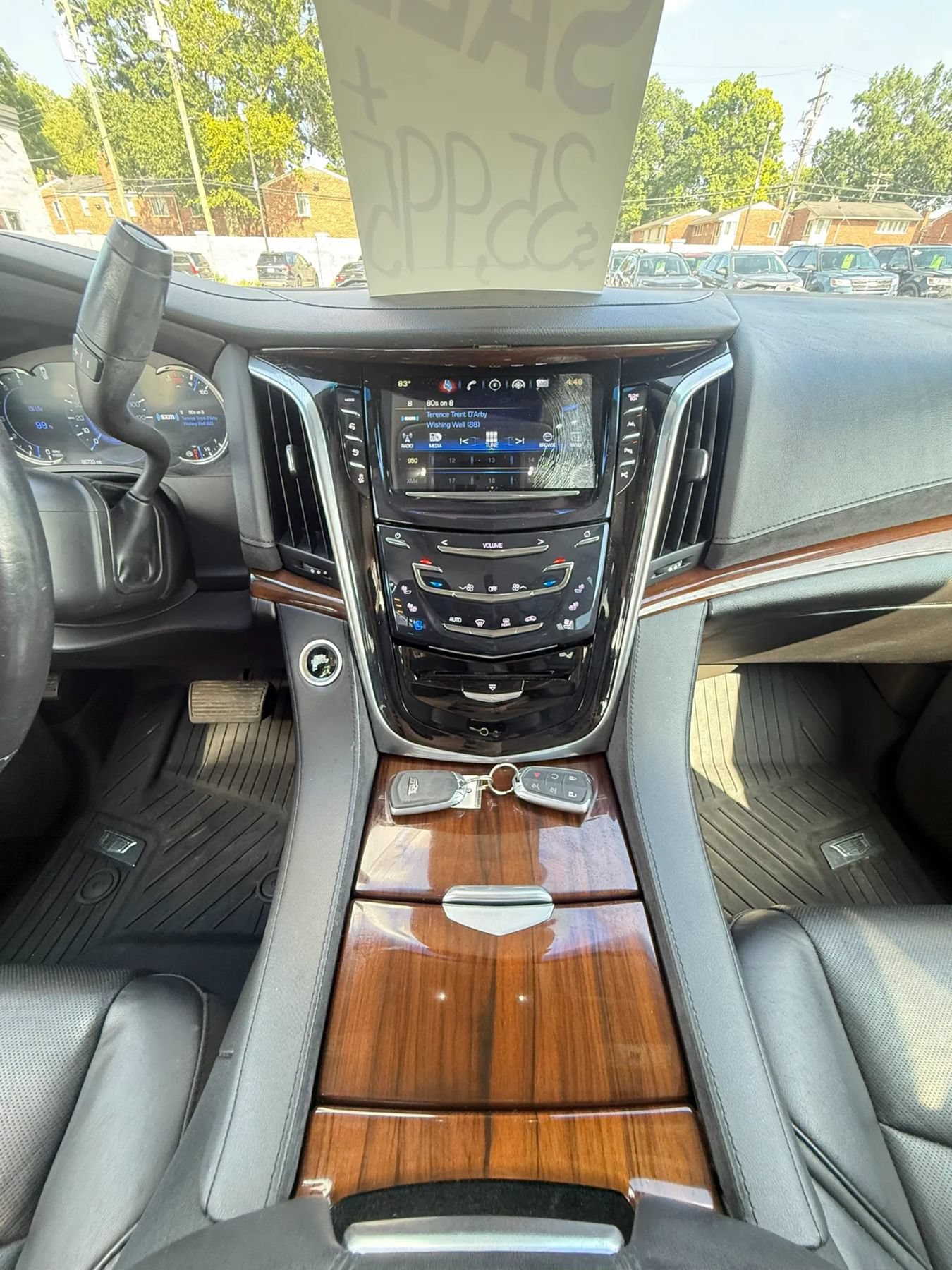 Used 2020 Cadillac Escalade Luxury AWD/4WD image 15