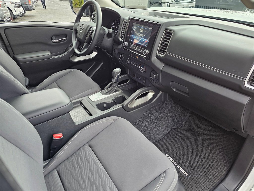 Used 2023 Nissan Frontier SV w/ Technology Package image 12