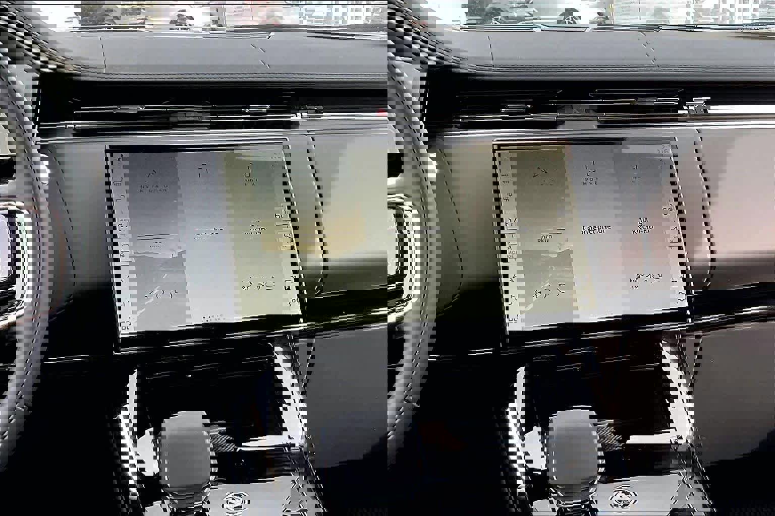 New 2025 Land Rover Range Rover Sport Dynamic SE image 9