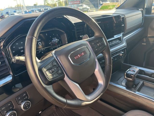 Used 2023 GMC Sierra 1500 SLT w/ SLT Premium Plus Package image 17