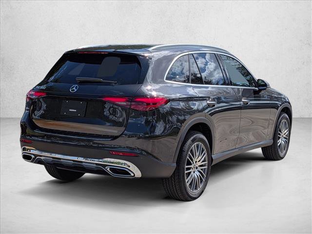 Used 2026 Mercedes-Benz GLC 300 image 2