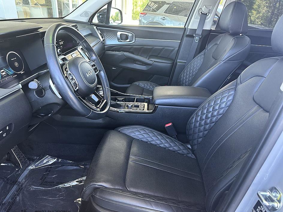 Used 2023 Kia Sorento SX AWD/4WD image 13