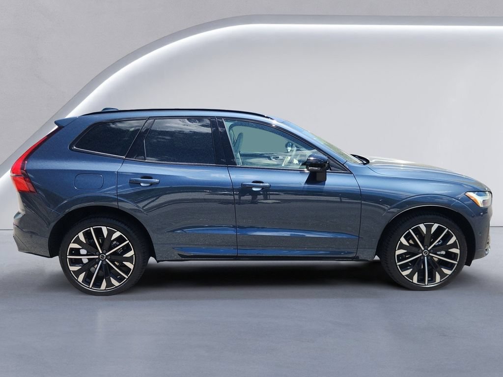 New 2026 Volvo XC60 B5 Ultra w/ Protection Package Premier AWD/4WD image 3