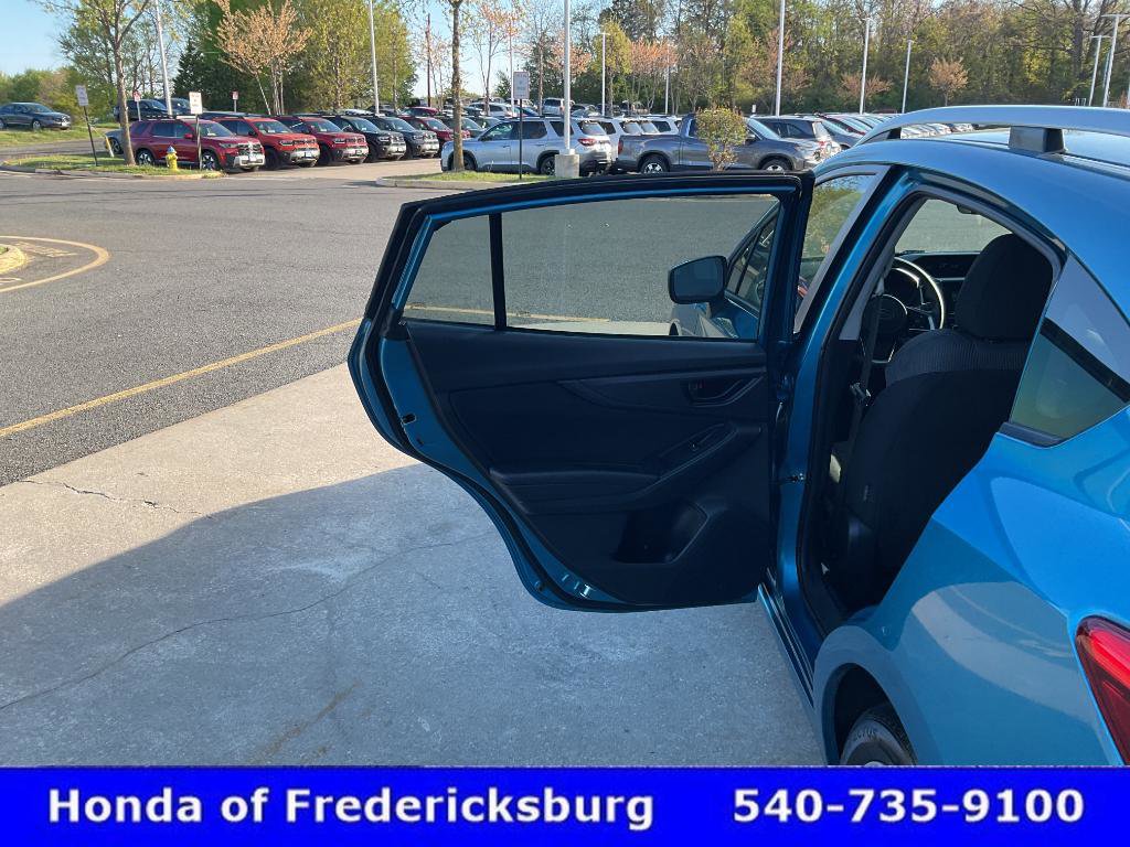 Used 2018 Subaru Impreza 2.0i Premium w/ Eyesight & BSD & Rcta image 16