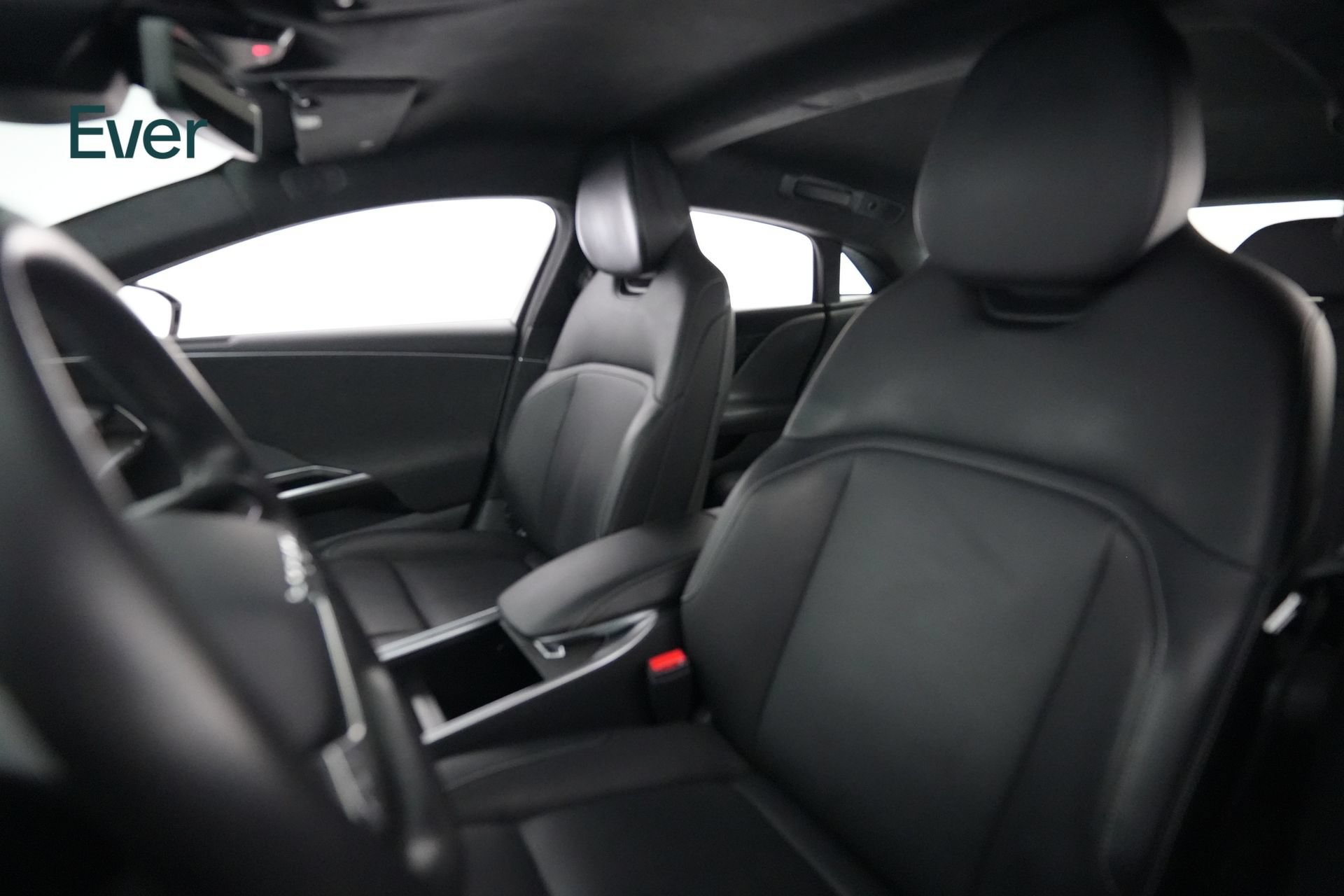Used 2023 Lucid Air Pure AWD/4WD image 4