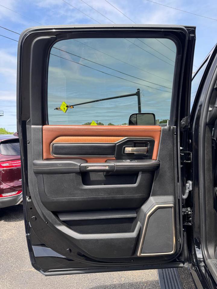 Used 2020 RAM 3500 Limited AWD/4WD image 16