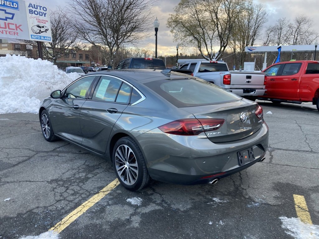 Used 2018 Buick Regal Essence w/ Driver Confidence Package #1 image 5