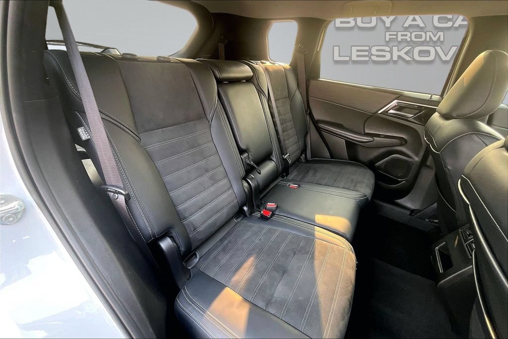 Used 2024 Mitsubishi Outlander SE AWD/4WD image 26