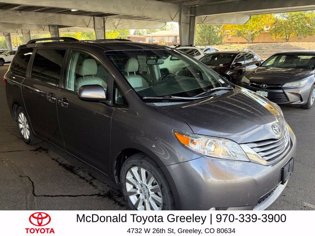 Used 2015 Toyota Sienna XLE w/ XLE Navigation Package AWD/4WD image 3