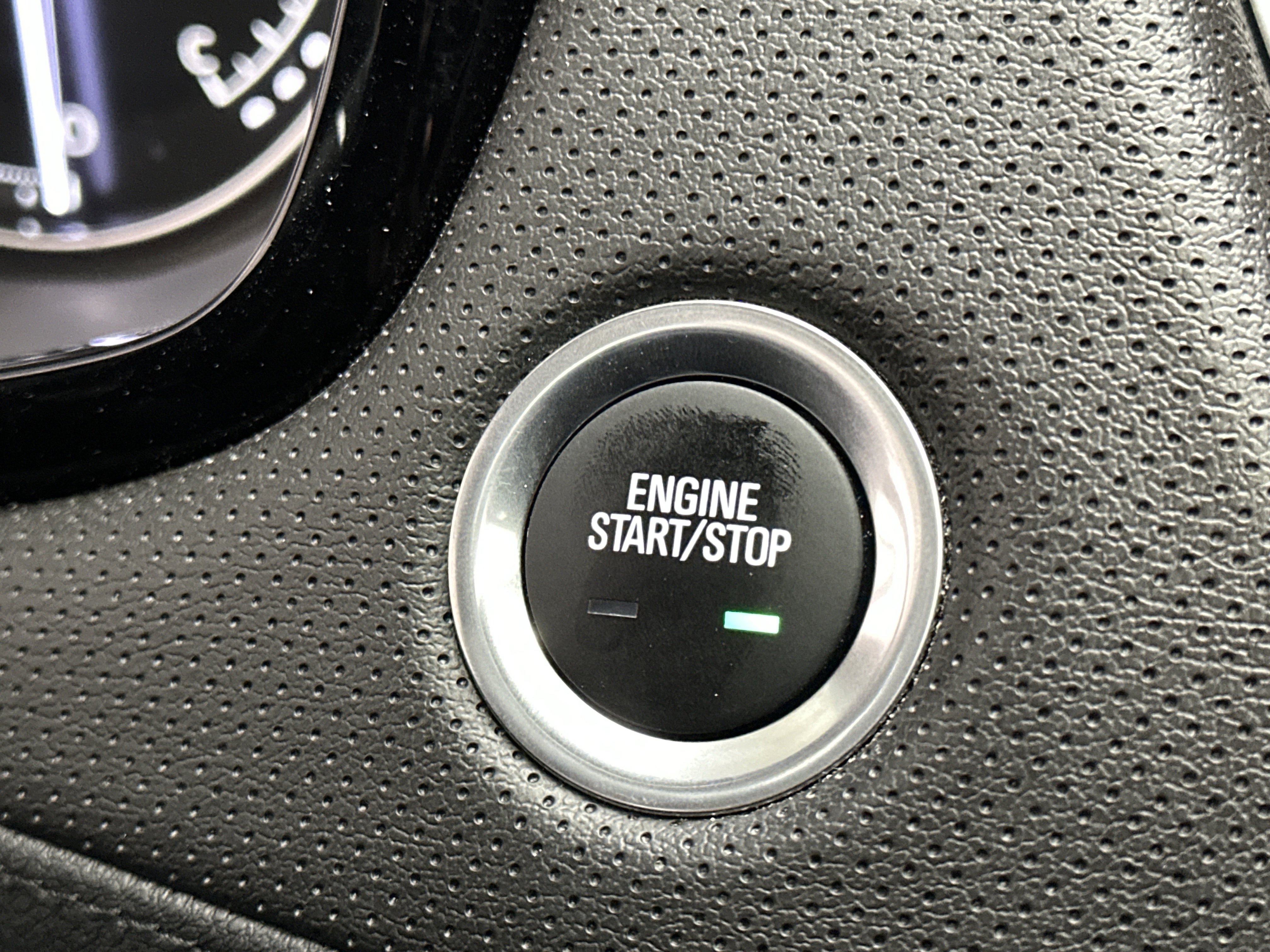 Used 2025 Cadillac XT5 Premium Luxury image 32