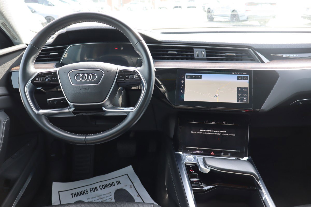 Used 2020 Audi e-tron Premium Plus image 13