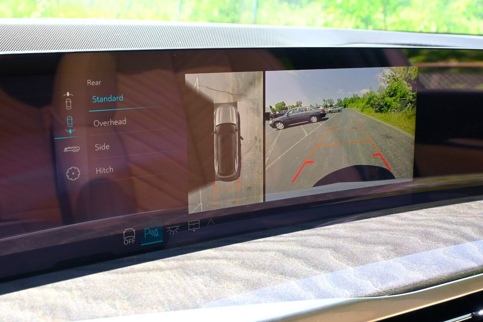 New 2025 Cadillac Escalade IQ Luxury 2 AWD/4WD image 7