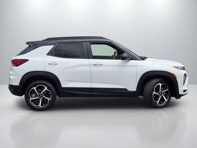 Used 2023 Chevrolet TrailBlazer RS w/ Convenience Package FWD image 3