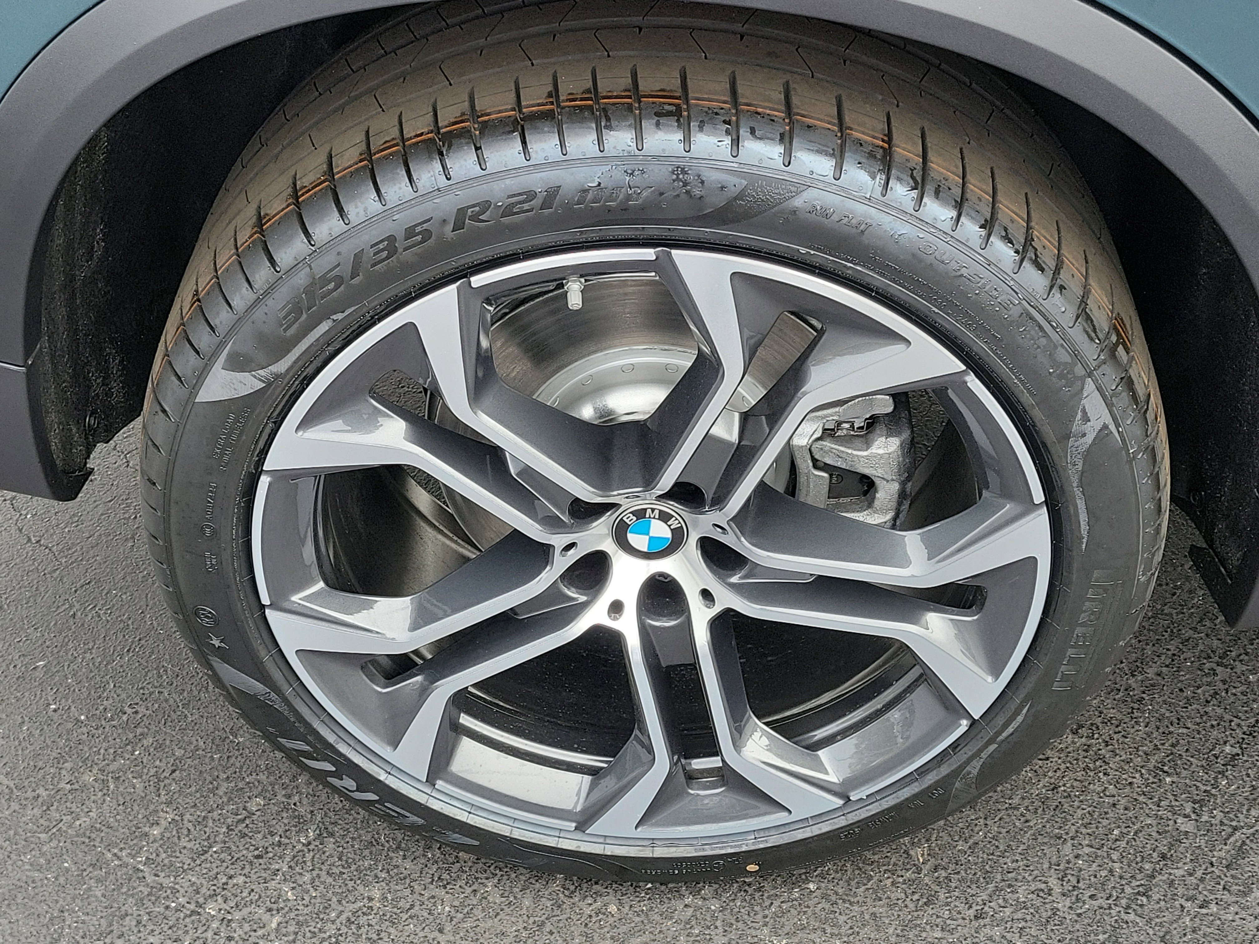 New 2026 BMW X5 xDrive40i w/ Climate Comfort Package AWD/4WD image 5