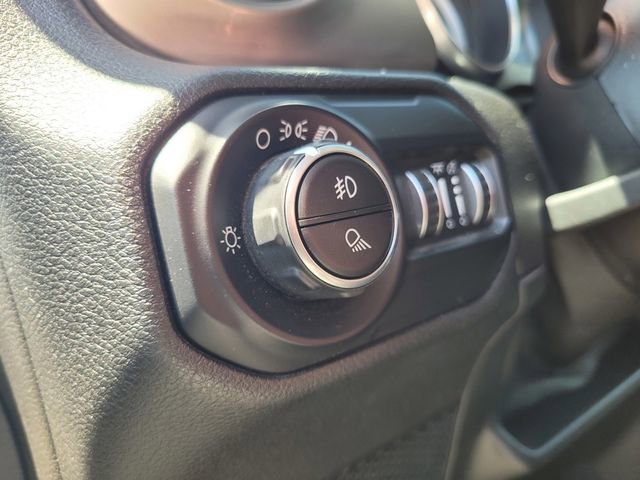 Used 2020 Jeep Gladiator Overland AWD/4WD image 19