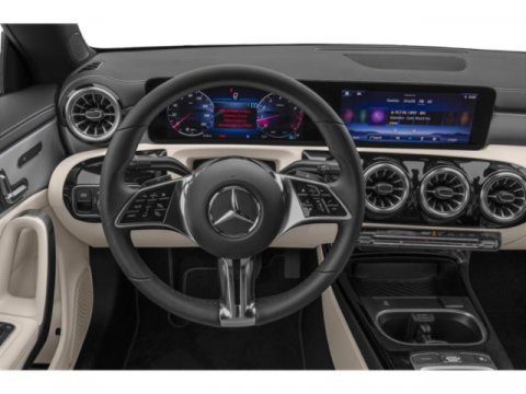Used 2025 Mercedes-Benz CLA 250 4MATIC image 7